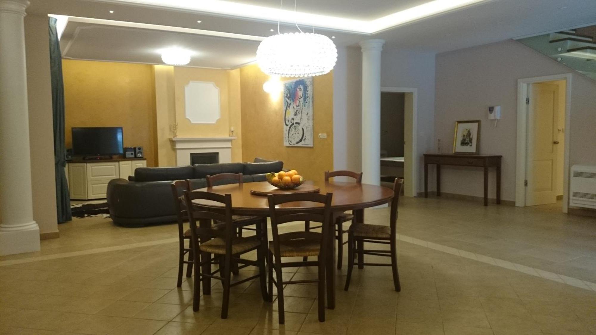 Villa Elizabeth,슬라노 외부 사진